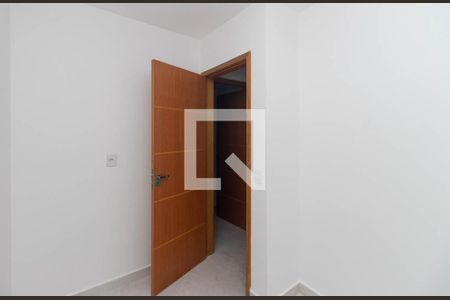 Quarto 2 de apartamento para alugar com 2 quartos, 38m² em Vila Isolina Mazzei, São Paulo