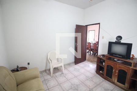 Sala de casa à venda com 4 quartos, 200m² em Eldorado, Contagem
