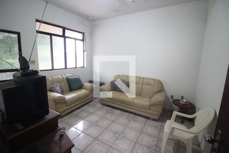 Sala de casa à venda com 4 quartos, 200m² em Eldorado, Contagem