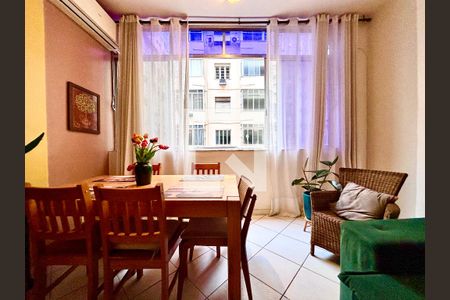 Sala de apartamento à venda com 2 quartos, 90m² em Copacabana, Rio de Janeiro