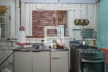 Sala / Cozinha de casa para alugar com 2 quartos, 10m² em Rubem Berta, Porto Alegre