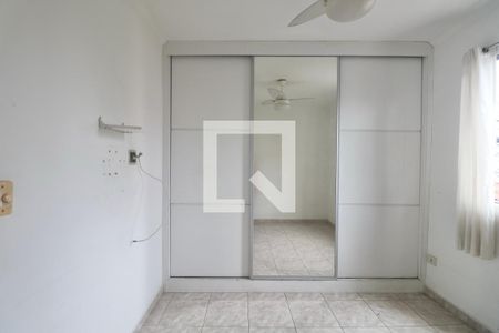 Suíte de apartamento para alugar com 2 quartos, 69m² em Jardim Tres Marias, Guarujá