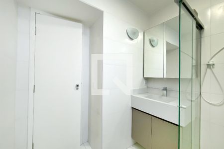 Banheiro da Suíte de apartamento para alugar com 1 quarto, 50m² em Funcionários, Belo Horizonte
