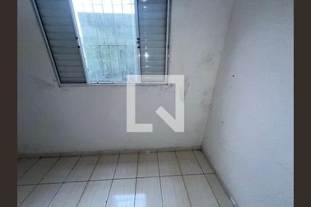 Quarto 2 de casa para alugar com 2 quartos, 60m² em Jardim Jaragua (itaim Paulista), São Paulo
