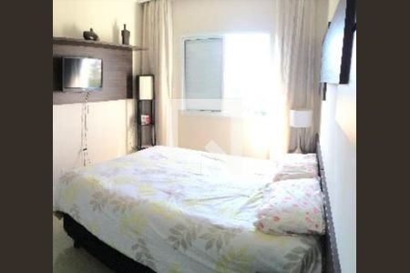 Quarto de apartamento para alugar com 2 quartos, 56m² em Jardim Tupanci, Barueri