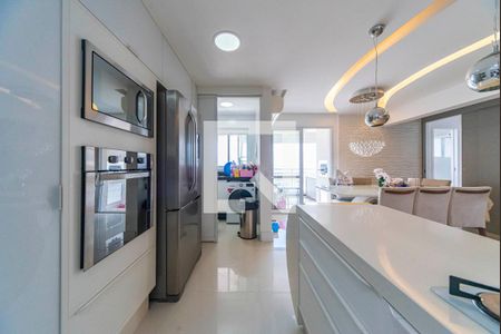 Cozinha  de apartamento à venda com 2 quartos, 115m² em Vila Apiai, Santo André