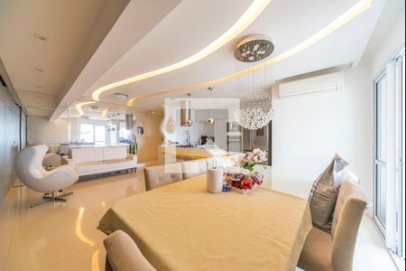 Sala de apartamento à venda com 2 quartos, 115m² em Vila Apiai, Santo André