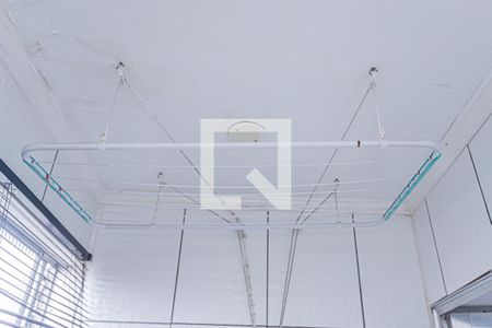 Banheiro e área de serviço - suite de casa para alugar com 1 quarto, 25m² em Vila Souza, São Paulo