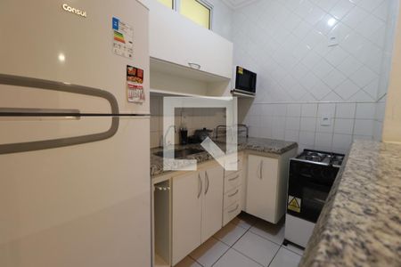 Cozinha de kitnet/studio para alugar com 1 quarto, 38m² em Nova Ribeirânia, Ribeirão Preto