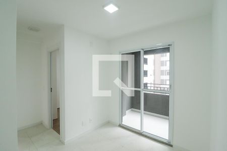 Sala/Cozinha/Área de Serviço de apartamento para alugar com 2 quartos, 50m² em Santana, São Paulo