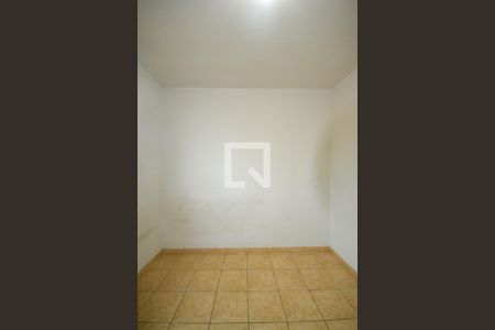 Quarto de kitnet/studio para alugar com 1 quarto, 40m² em Vila Bandeirantes, Nova Iguaçu