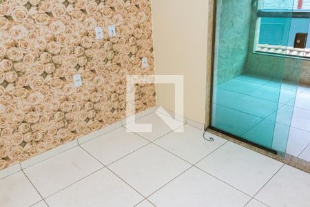 Sala de casa para alugar com 2 quartos, 60m² em Campo Grande, Rio de Janeiro