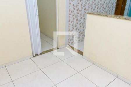 Sala de casa para alugar com 2 quartos, 60m² em Campo Grande, Rio de Janeiro