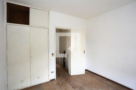 Casa à venda com 3 quartos, 130m² em Parque Santos Dumont, Taboão da Serra