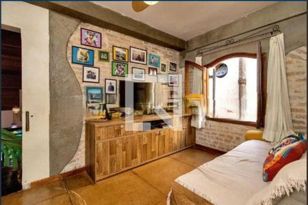 Casa à venda com 3 quartos, 200m² em Vila Clementino, São Paulo