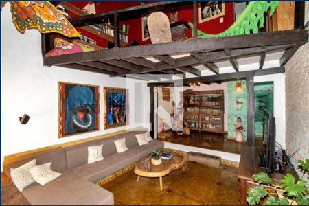 Casa à venda com 3 quartos, 200m² em Vila Clementino, São Paulo