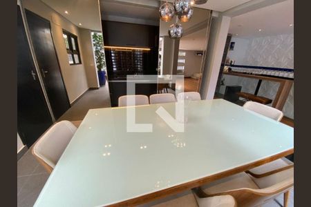 Casa à venda com 4 quartos, 400m² em Jardim Leonor, São Paulo