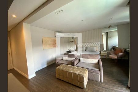 Casa à venda com 4 quartos, 400m² em Jardim Leonor, São Paulo