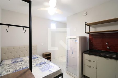 Sala/Quarto/Cozinha de kitnet/studio para alugar com 1 quarto, 18m² em Barra Funda, São Paulo