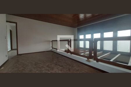 Casa para alugar com 7 quartos, 640m² em Santa Tereza, Belo Horizonte