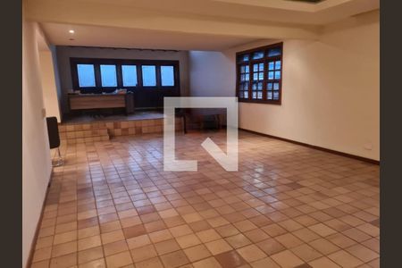 Casa para alugar com 7 quartos, 640m² em Santa Tereza, Belo Horizonte