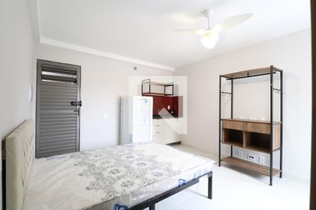Sala/Quarto/Cozinha de kitnet/studio para alugar com 1 quarto, 30m² em Barra Funda, São Paulo