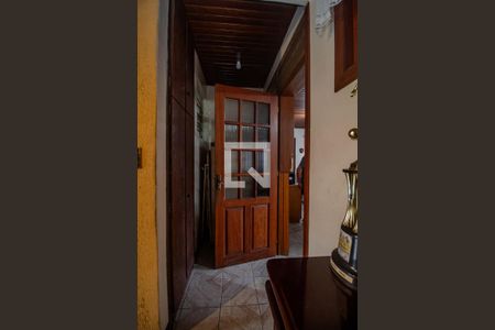 corredor de casa à venda com 3 quartos, 300m² em Cavalhada, Porto Alegre