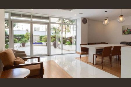 Apartamento à venda com 2 quartos, 89m² em Cerqueira César, São Paulo