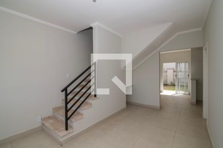 Sala de casa de condomínio para alugar com 3 quartos, 137m² em Jardim Sumarezinho, Hortolândia