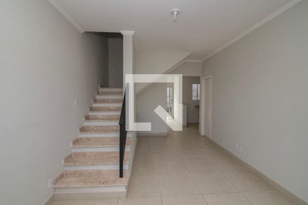 Sala de casa de condomínio para alugar com 3 quartos, 137m² em Jardim Sumarezinho, Hortolândia