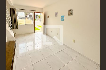 Sala de casa para alugar com 2 quartos, 73m² em Potecas, São José