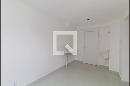 Sala/Cozinha de apartamento para alugar com 2 quartos, 34m² em Vila Carmosina, São Paulo