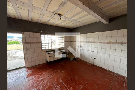 Sala/Cozinha de casa à venda com 7 quartos, 250m² em Vila Nova Cachoeirinha, São Paulo