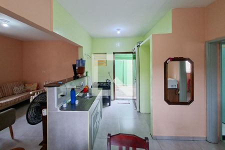 Cozinha de casa para alugar com 2 quartos, 80m² em Vila Caiçara, Praia Grande