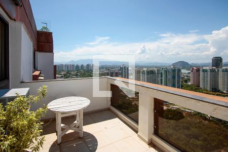 Apartamento para alugar com 4 quartos, 275m² em Barra da Tijuca, Rio de Janeiro