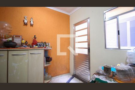 Casa à venda com 2 quartos, 200m² em Jardim Sapopemba, São Paulo