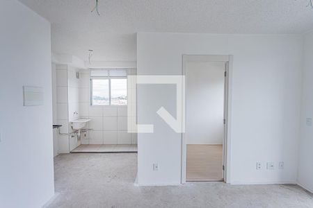 Sala, cozinha e área de serviço de apartamento à venda com 2 quartos, 39m² em Vila Barreto, São Paulo