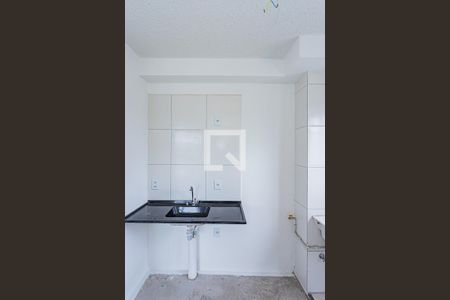 Sala, cozinha e área de serviço de apartamento à venda com 2 quartos, 39m² em Vila Barreto, São Paulo