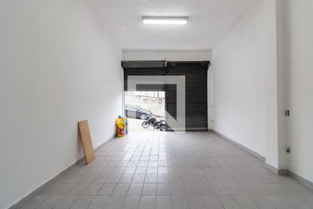 Garagem de casa para alugar com 3 quartos, 190m² em Jardim Celeste, São Paulo