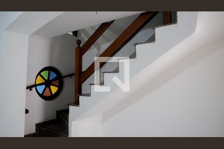 sala escada de casa à venda com 4 quartos, 253m² em Vila Sirena, Guarulhos