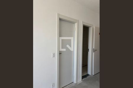 Sala de apartamento à venda com 2 quartos, 38m² em Bonsucesso, Rio de Janeiro