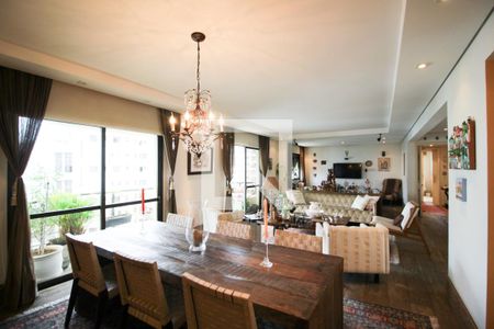 Sala de apartamento à venda com 2 quartos, 158m² em Vila Nova Conceição, São Paulo