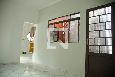 Sala de casa para alugar com 2 quartos, 90m² em Ferrazópolis, São Bernardo do Campo