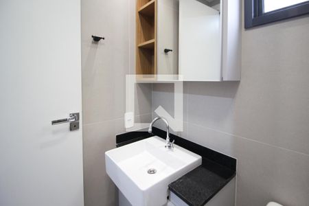Banheiro de kitnet/studio para alugar com 1 quarto, 26m² em Vila Olímpia, São Paulo