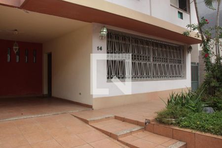 Garagem de casa para alugar com 3 quartos, 250m² em Ponta da Praia, Santos