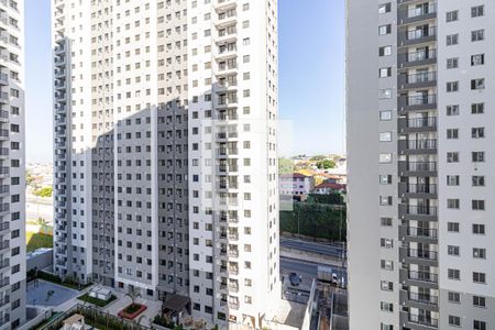 Vista Área de Serviço e Varanda de apartamento para alugar com 2 quartos, 42m² em Cidade Antônio Estêvão de Carvalho, São Paulo