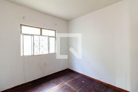 Quarto 2 de casa para alugar com 2 quartos, 90m² em Sagrada Família, Belo Horizonte