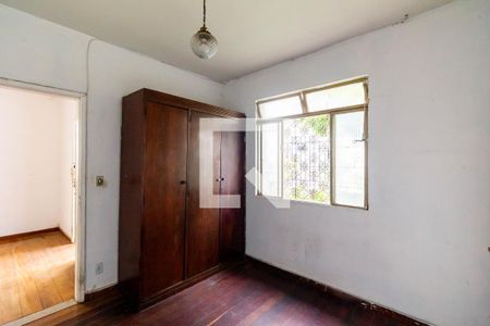 Quarto 1 de casa para alugar com 2 quartos, 90m² em Sagrada Família, Belo Horizonte