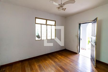 Casa para alugar com 2 quartos, 90m² em Sagrada Família, Belo Horizonte