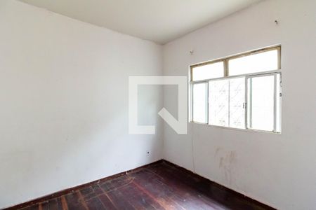 Quarto 2 de casa para alugar com 2 quartos, 90m² em Sagrada Família, Belo Horizonte